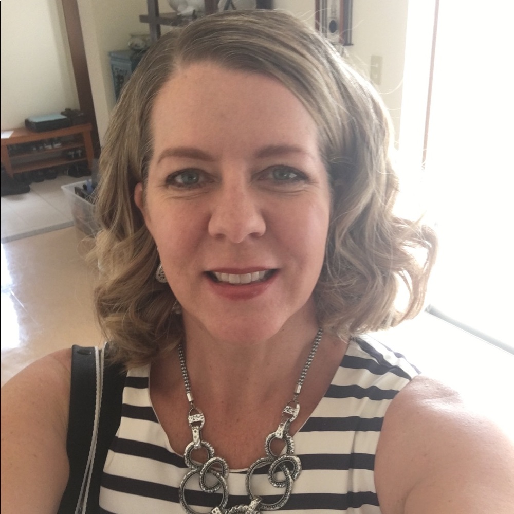 Meet your Posher, Alise